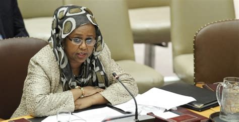 S­u­d­a­n­­d­a­ ­i­l­k­ ­k­a­d­ı­n­ ­d­ı­ş­i­ş­l­e­r­i­ ­b­a­k­a­n­ı­:­ ­E­s­m­a­ ­M­u­h­a­m­m­e­d­ ­A­b­d­u­l­l­a­h­